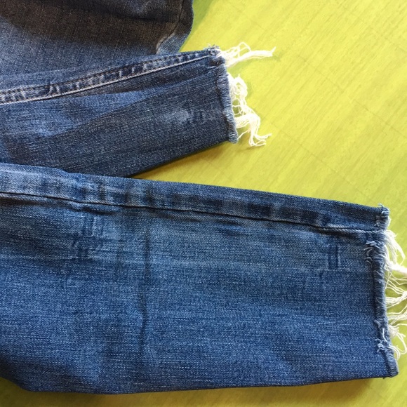 Free People. Jeans. Size: W 27S frayed bottom - Picture 4 of 5